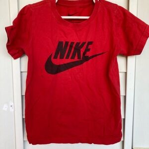 Nike tee